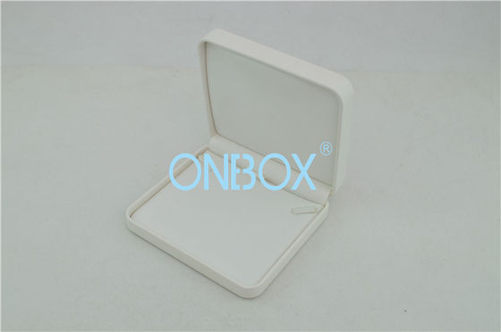 Competitive Elegant White PU  Painted Jewelry Boxes Soft Top Design For Female Necklace Packing