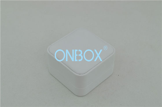 Female Bangle White PU Jewelry Packaging Boxes Customized Insert Design