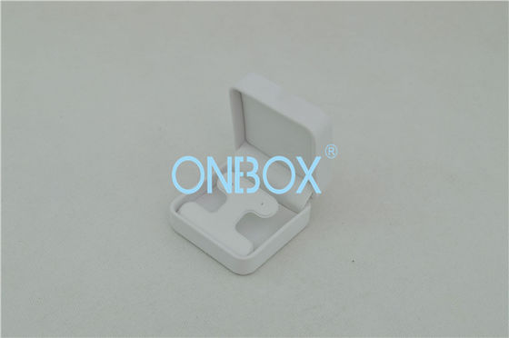 Competitive Samll White PU Jewelry Packaging Boxes With Personalized Insert For Women Earring Packing