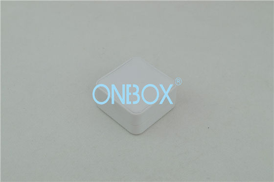 Competitive Samll White PU Jewelry Packaging Boxes With Personalized Insert For Women Earring Packing