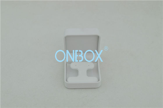 Competitive Samll White PU Jewelry Packaging Boxes With Personalized Insert For Women Earring Packing