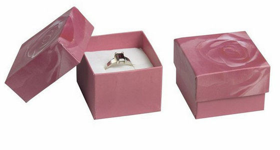 2015 Accept print logo packing gift plain cardboard gift boxes with ribbon