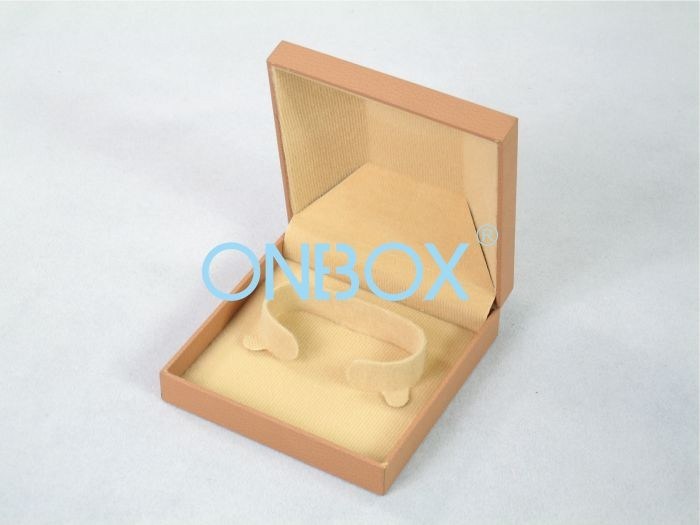 Luxury jewelry packaging boxes , leatherette paper bangle holder box