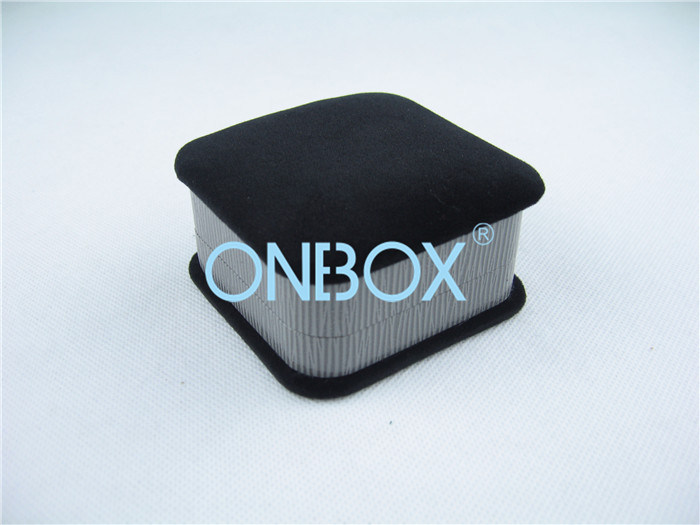 Black / Grey Jewelry Packaging Boxes Soft Top Design Female Pendant