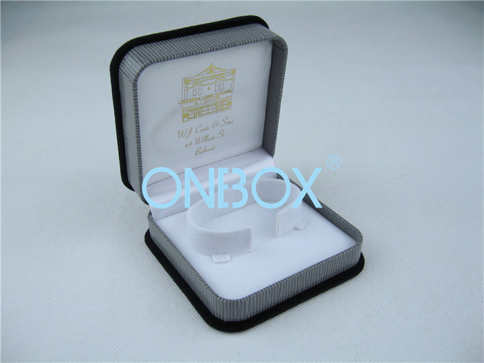 Professional Luxury Jewelry Packaging Boxes Soft Top Design For Girls Bangle
