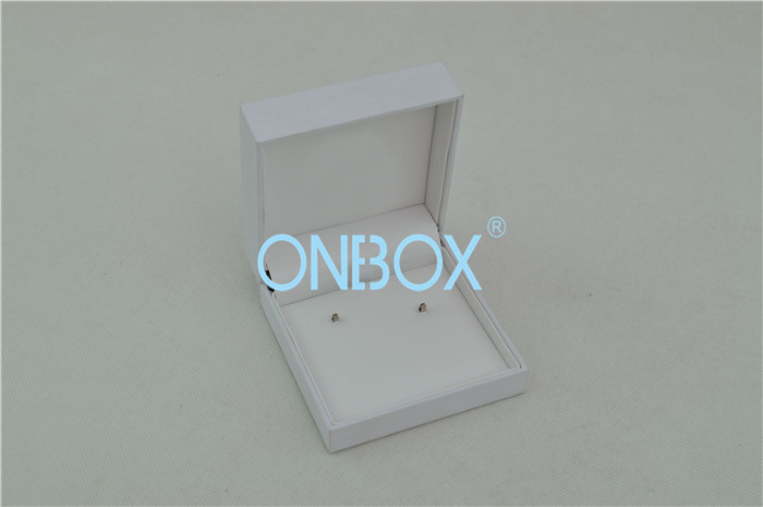 Fashion White Plastic Jewelry Packaging Boxes White Imitation Leather Top Design