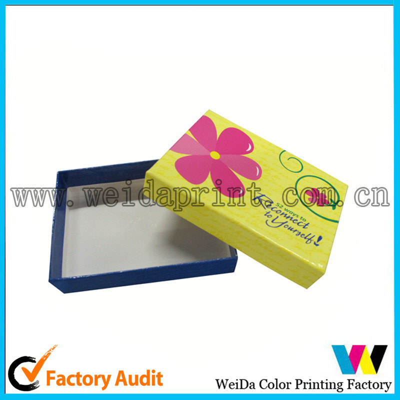 Glossy Colorful Personalized Design Paper Packaging Boxes to Pack Playing Card