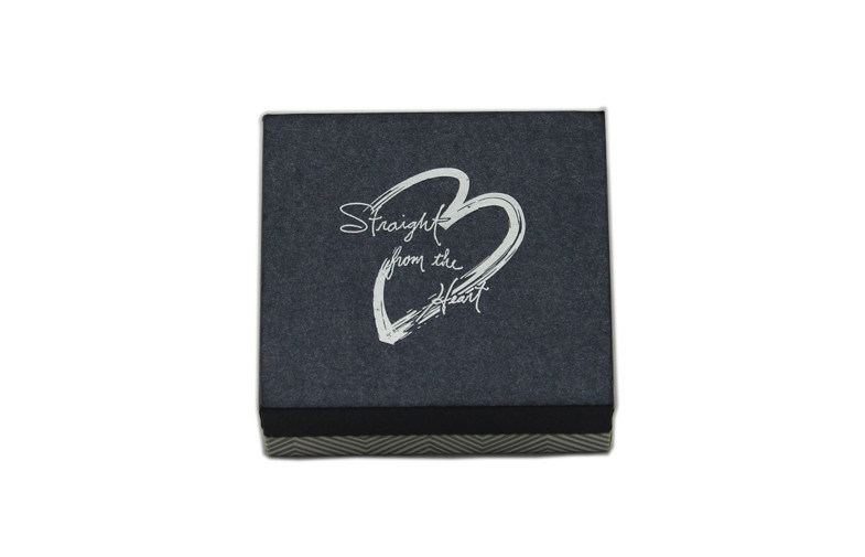 Handmade Luxury Recycled Cardboard Gift Boxes Logo Silver Stamping