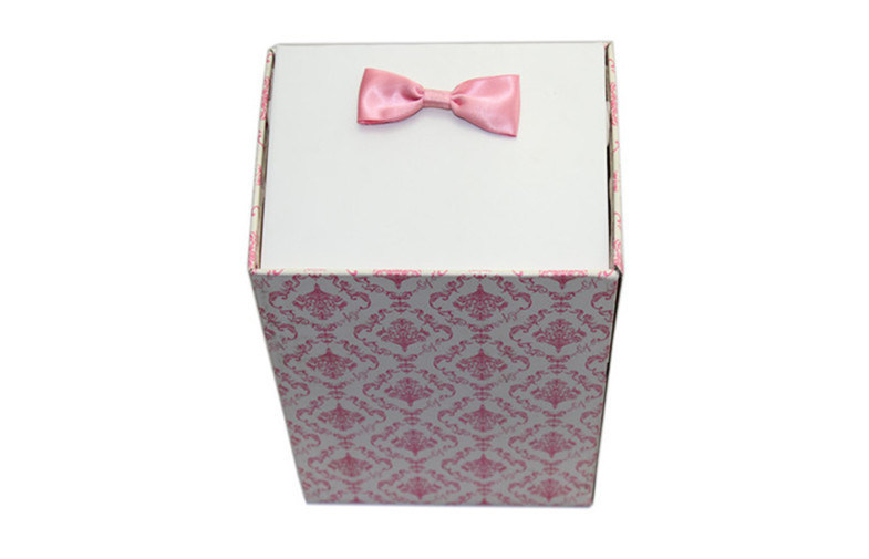 Pink Paper Packaging Gift Box with Tie Sticked , Recycled Plastic Boxes